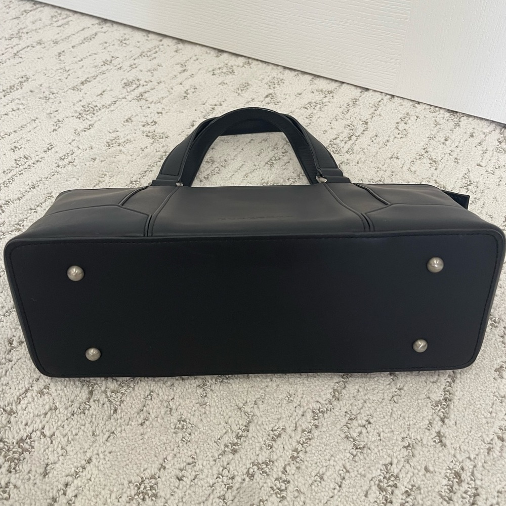 Burberry Black Leather Shoulder Bag with COA and Dusty - Picture 7 of 14
